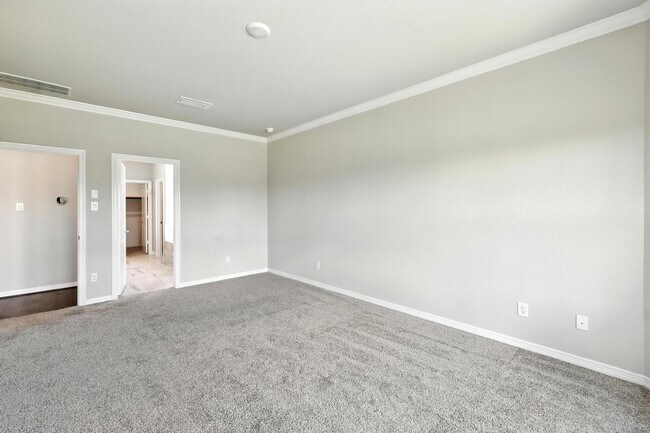 Building Photo - 1610 Rosedale Dr