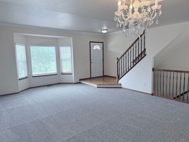 Building Photo - 7492 Amberly Dr