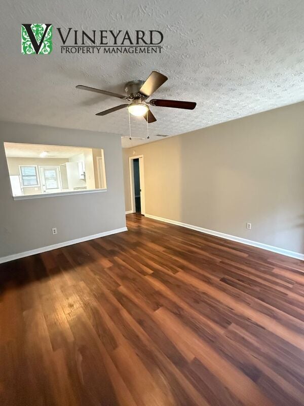 Building Photo - 164 Kimberly Way SW