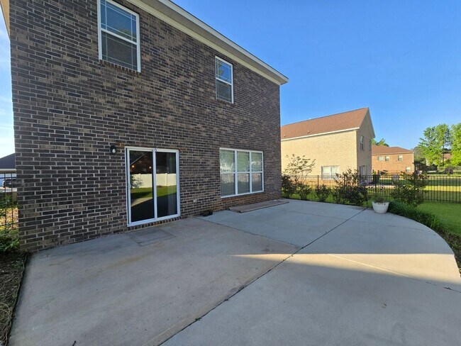 Building Photo - Beautiful home in popular Heritage Bay - F...