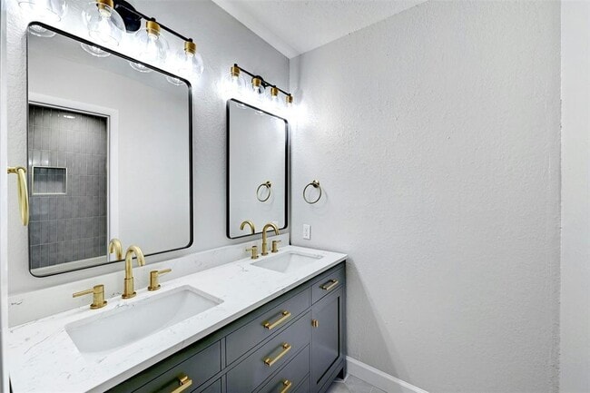 Building Photo - 9803 Aberdeen Way