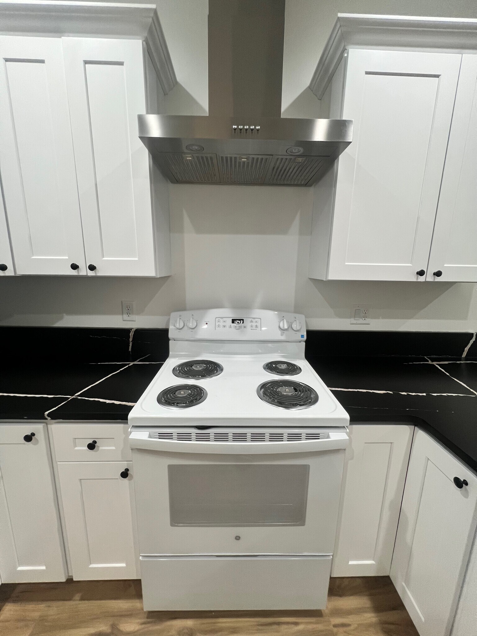 Building Photo - 119 Grant Dr