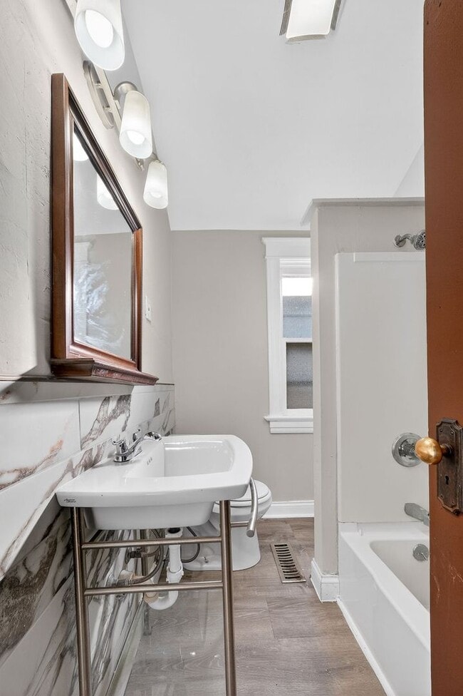 Building Photo - SECTION 8 WELCOME – 3BR Home with Covered Front Porch | $1,700