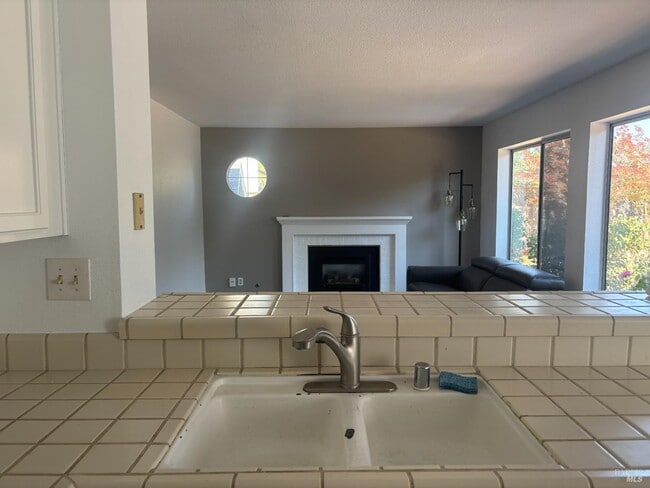 Building Photo - 9587 Wellington Cir