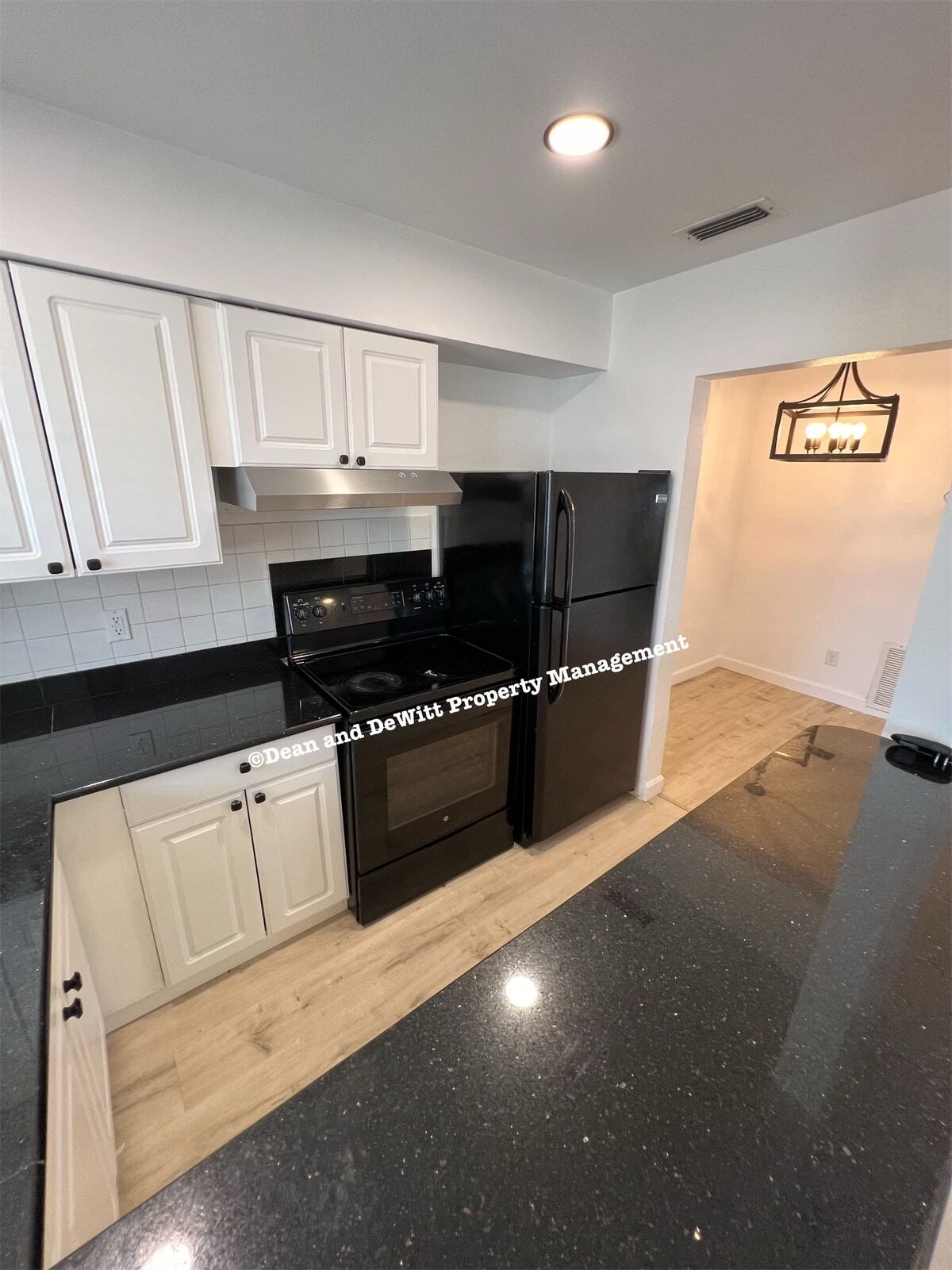 Building Photo - 1 Bed/1 Bath - Unit 7
