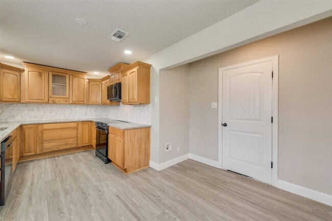 Building Photo - 4809 Jordan Park Dr