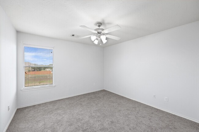 Building Photo - 1946 Hawthorne Brook Ln