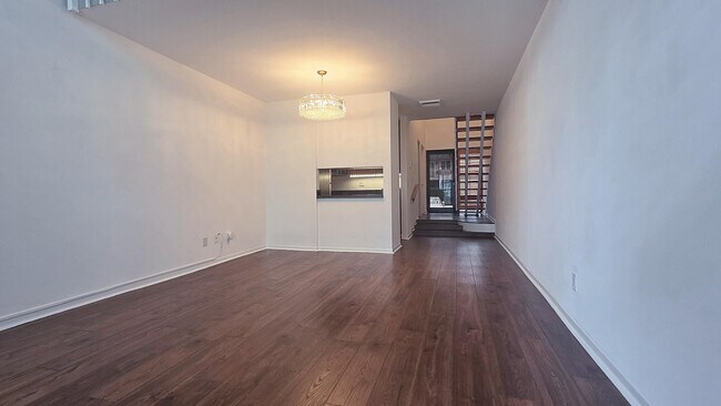 Building Photo - 3589 S Ocean Blvd