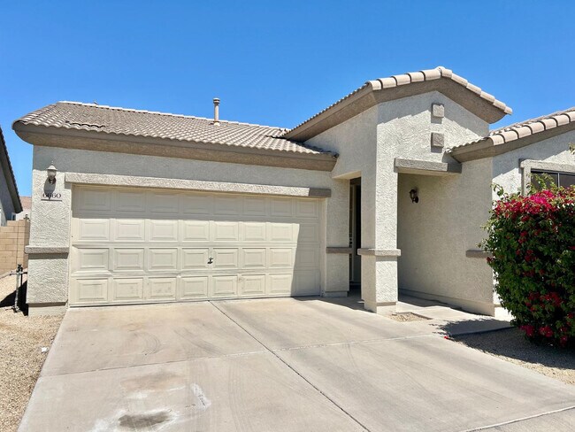 Building Photo - 6660 E Roland St