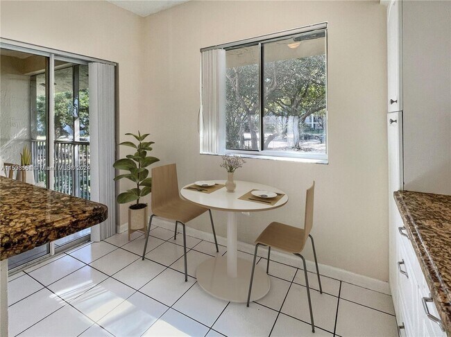 Building Photo - 16356 Malibu Dr #36