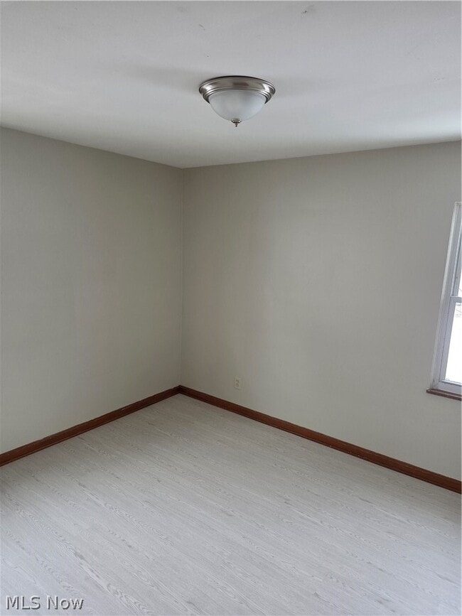 Building Photo - 3259 W 115th St