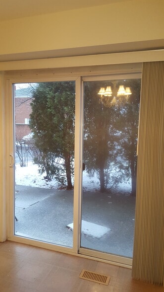 Building Photo - 2132 Rugen Rd