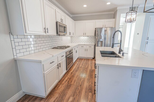 Building Photo - 23239 Barnacle Ln