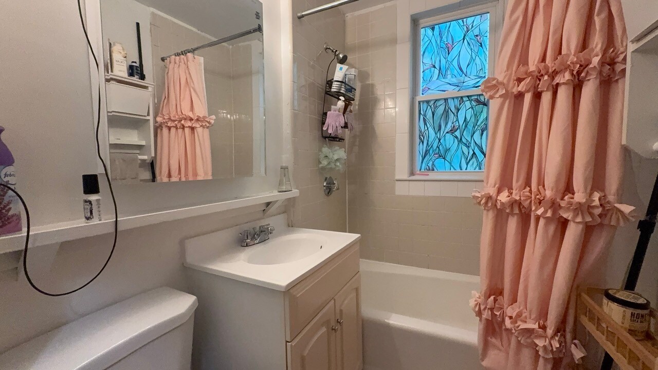 Building Photo - 26 Darling St