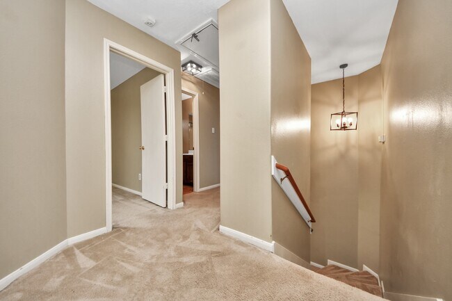 Building Photo - 4006 Wimberley Hollow Ln