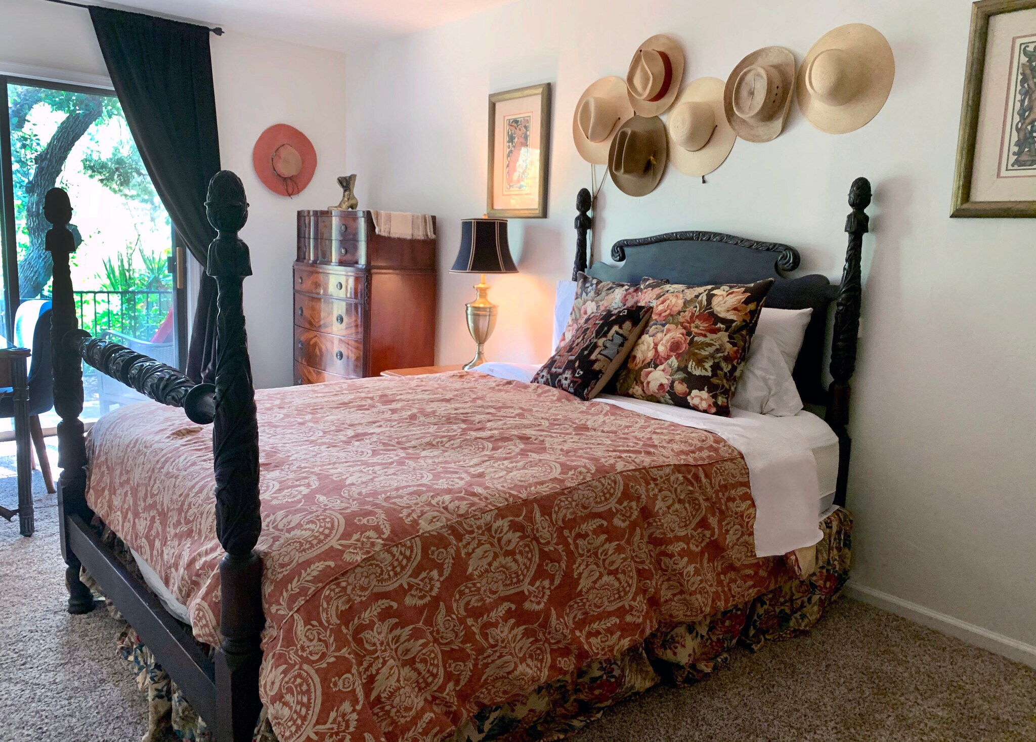 large second bedroom with queen bed - 1413 Coyote Rd