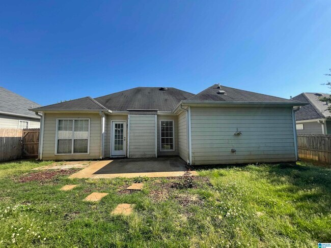 Building Photo - 4007 Cambridge Dr