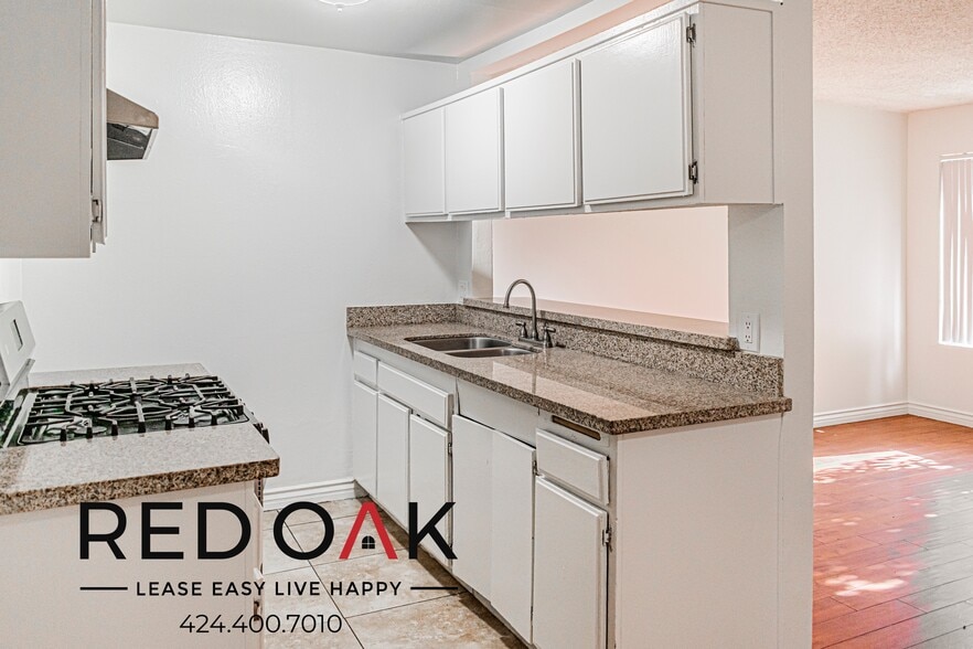 Building Photo - 6255 Beck Ave