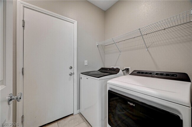 Building Photo - 4275 Tarim St