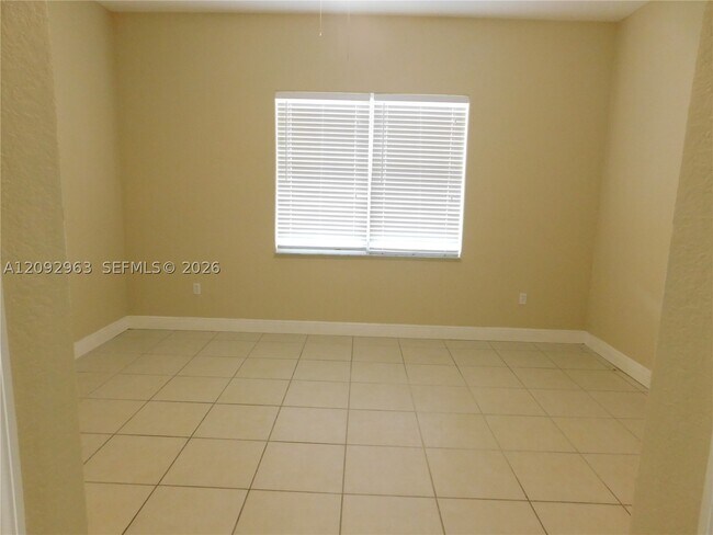 Building Photo - 21800 SW 184th Ave