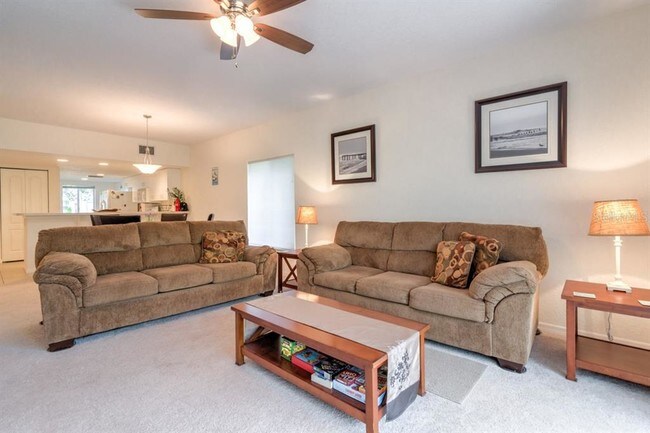 Building Photo - 8151 Memory Ln