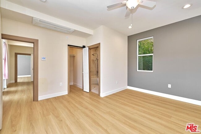 Building Photo - 823 Lorraine Blvd