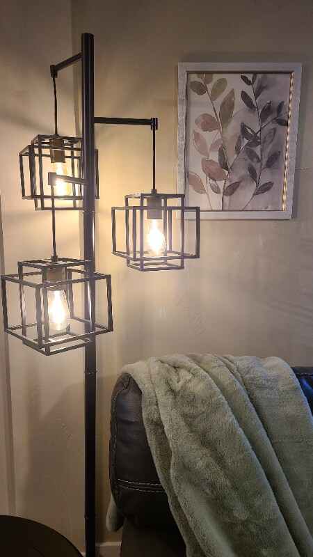 Building Photo - 351 N Main St