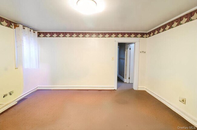 Building Photo - 1643 Lurting Ave