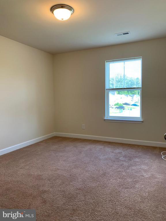Building Photo - 10308 Bluebird Ct