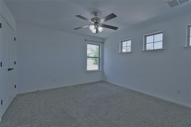 Building Photo - 1413 Castalo Ln