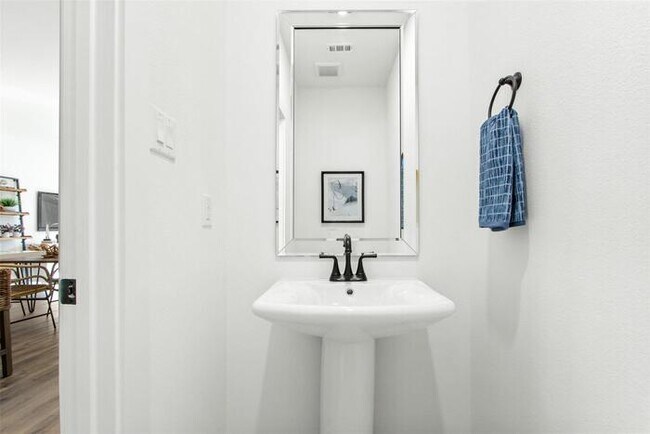 Building Photo - Upgraded Mira Lagos townhome with EV Charger and 2 car garage