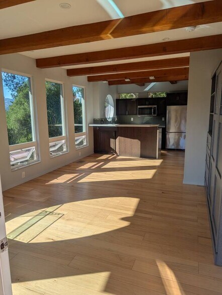 Main living area - 20788 Laurel Dr