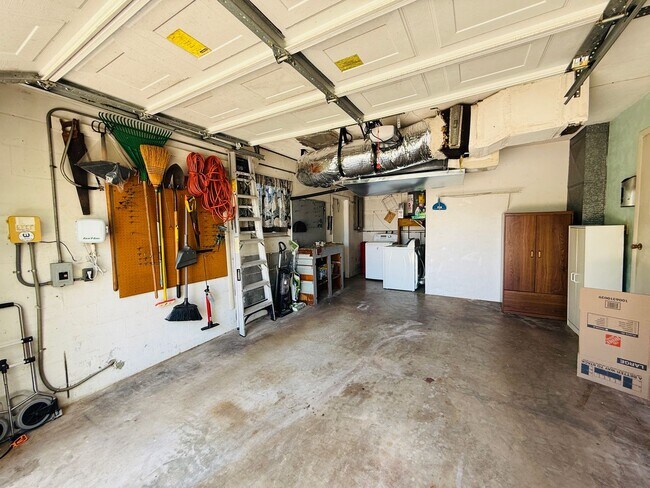 Building Photo - Home in Seminole for rent
