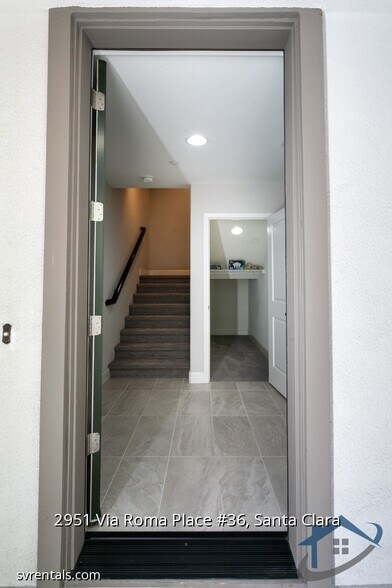 Building Photo - 2951 Via Roma Pl