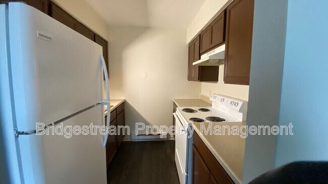 Building Photo - 1299 Sanlor Ave