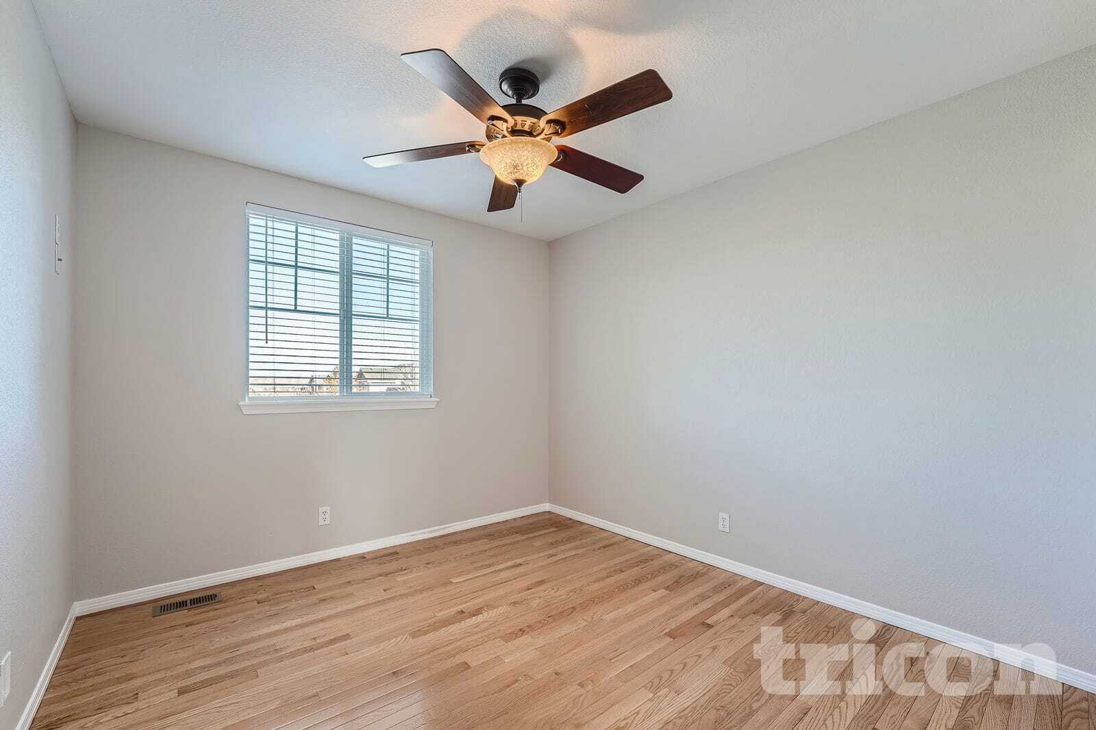 Building Photo - 1220 Sunset Way