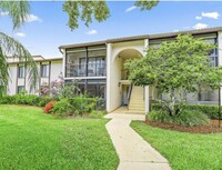 Building Photo - 2114 SW Silver Pine Way
