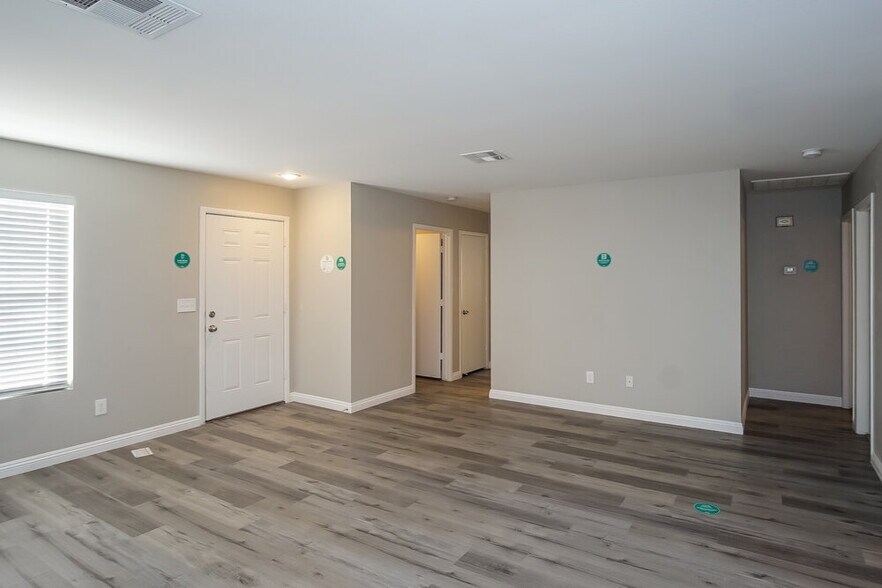 Building Photo - 873 Tollbrook Way