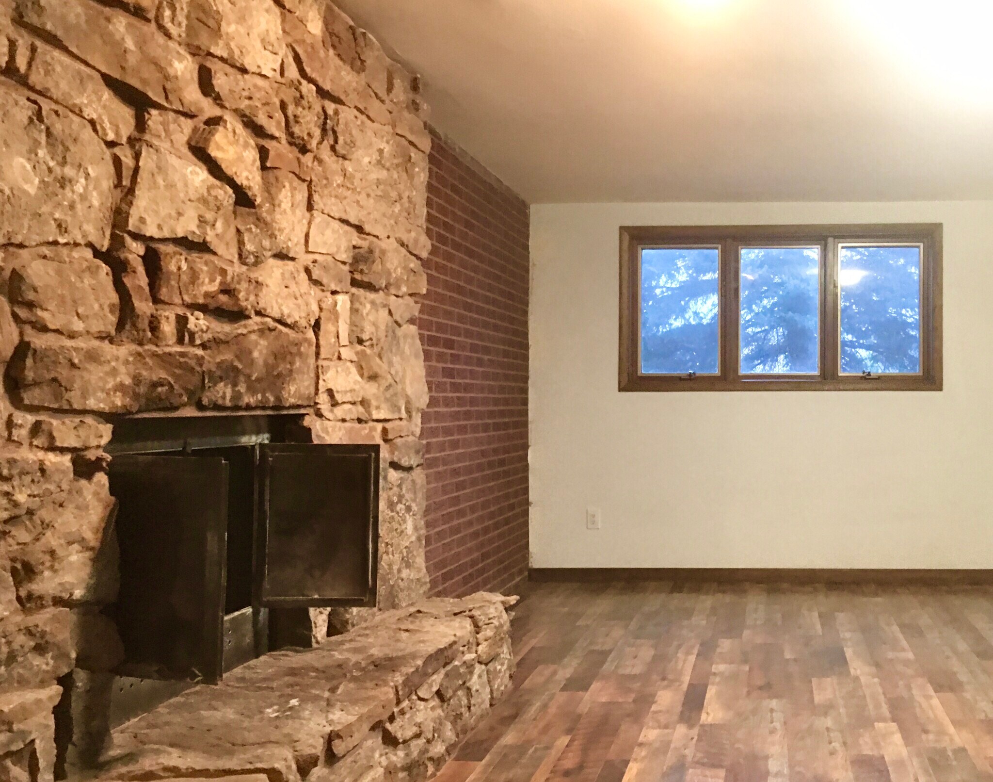 Building Photo - 738 S Watermelon Dr