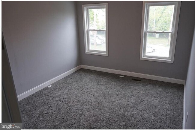 Building Photo - 3722 Woodhaven Ave