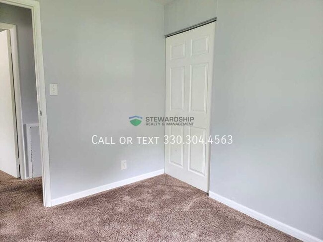 Building Photo - 2461 Briner Ave