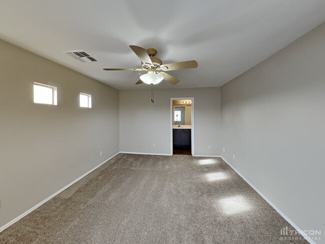 Building Photo - 2618 S Devonna Ln