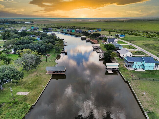 Building Photo - 1288 County Rd 297