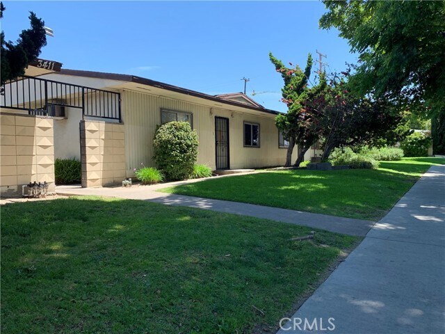 Primary Photo - 3411 W Orange Ave