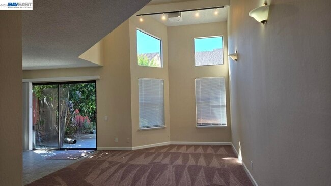 Building Photo - 39623 Embarcadero Terrace