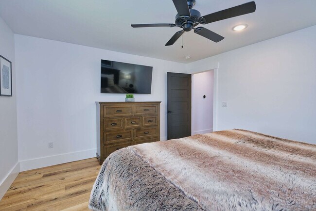 Building Photo - 4742 Heads Up Rd