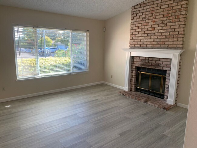 Building Photo - Upgraded Suisun City Home Available NOW!
