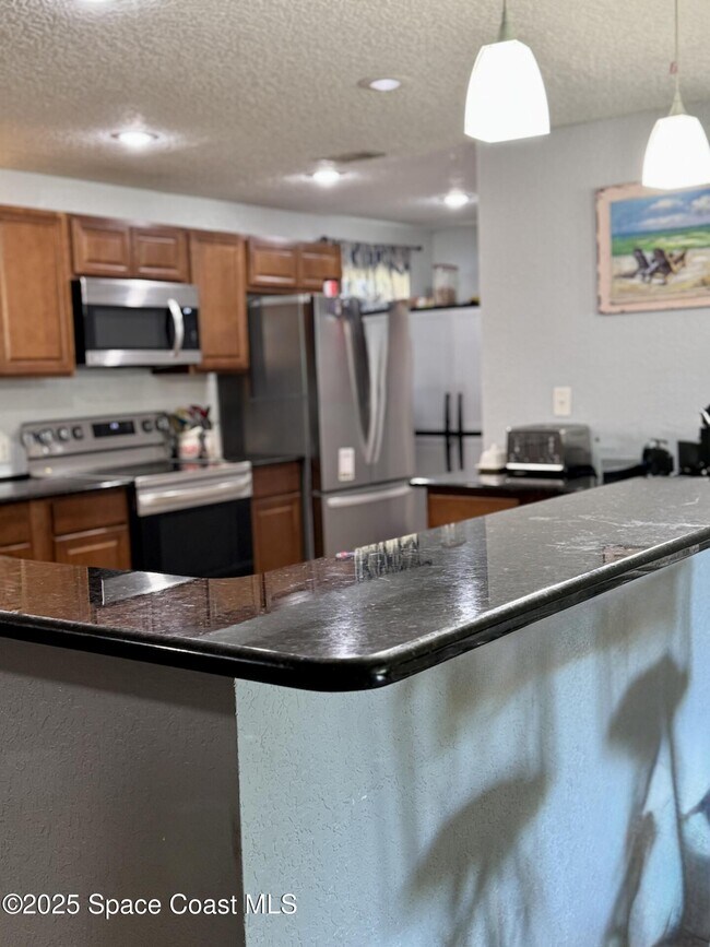 Building Photo - 872 Bartel Ct