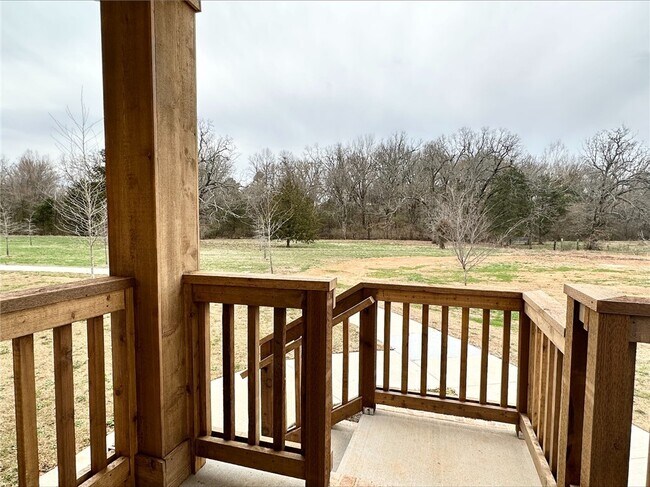 Building Photo - 2085 N Penelope Ln