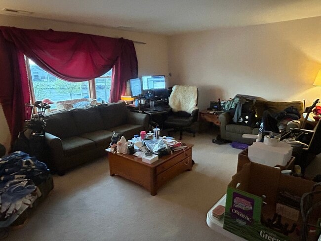 Building Photo - 3130 Sheeler Ave